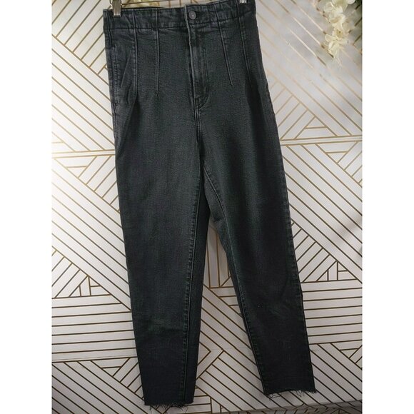 LEVI'S Women's Black High Waisted Taper Jeans Pockets Zip Fly Size 25 READ - Picture 6 of 9